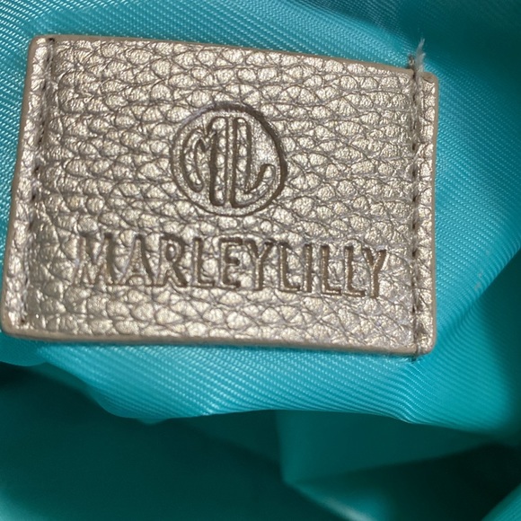 Cosmetics case - Picture 9 of 13